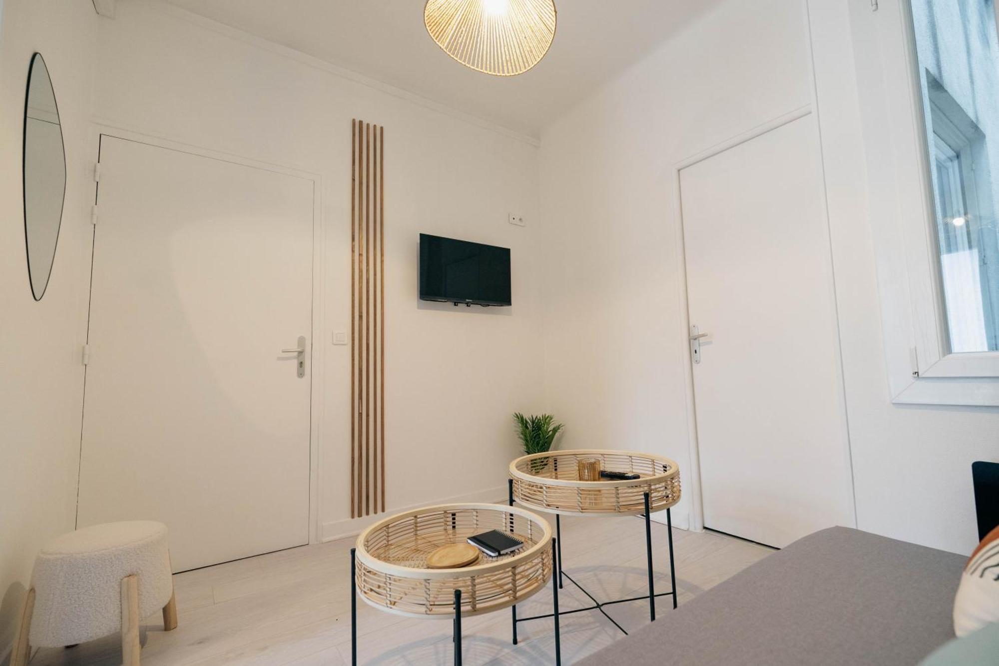Verdant Oasis - Proche Du Centre - Wifi Gratuit - Parking A Proximite Lourdes Luaran gambar