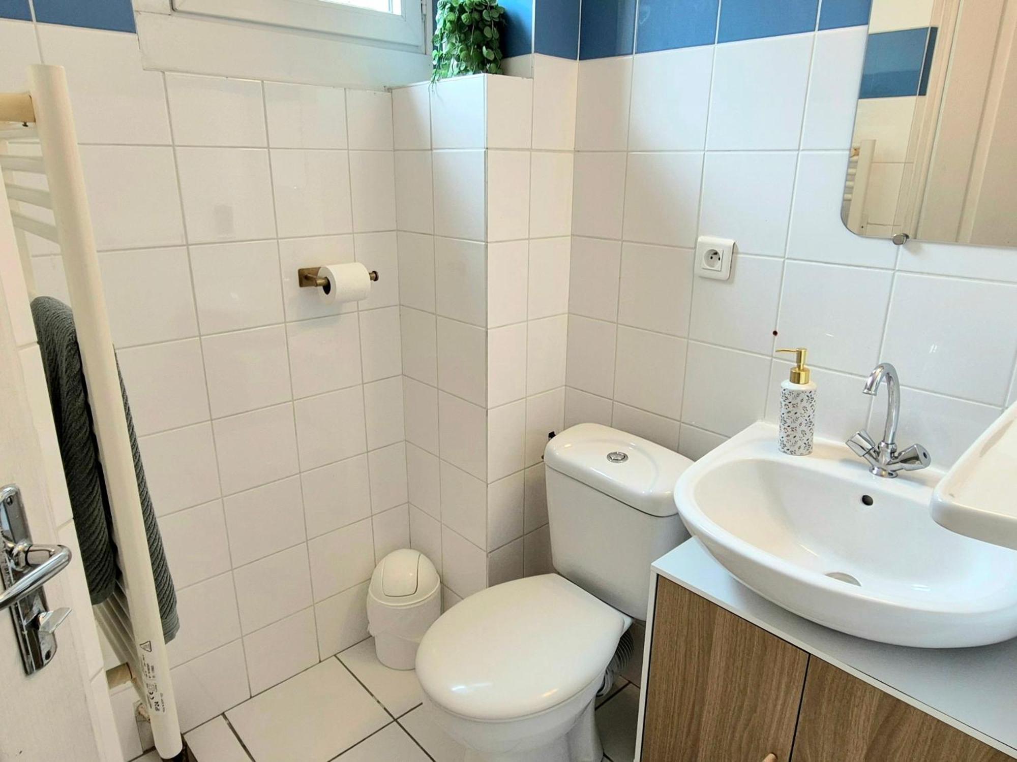 Verdant Oasis - Proche Du Centre - Wifi Gratuit - Parking A Proximite Lourdes Luaran gambar