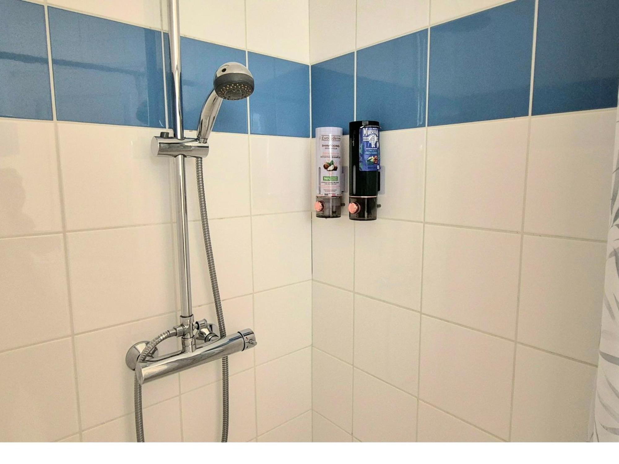 Verdant Oasis - Proche Du Centre - Wifi Gratuit - Parking A Proximite Lourdes Luaran gambar